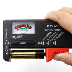 Comprobador de pilas y baterías BT-168